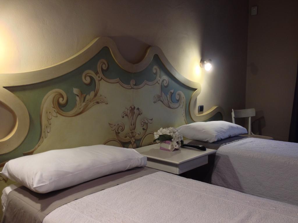 Corte Breda, Agriturismo Bed&Breakfast Chiari Værelse billede